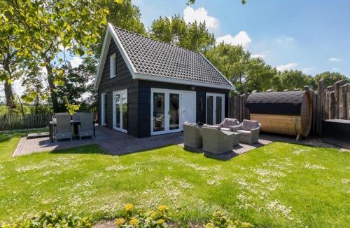 Municipality of Veere House | Family house with an ideal location, private terrace, garden and sauna