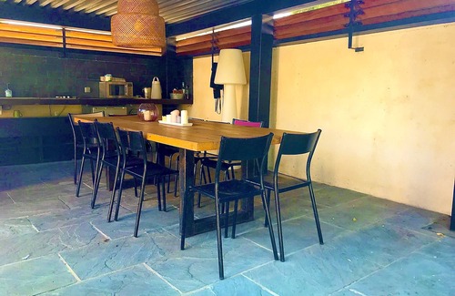 Montolivet House | FAMILY HOUSE WITH POOL BALL GROUND PARKING VERY QUIET