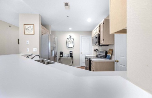 Kaiser Condo | Family Lakefront Oasis – Picture Perfect Retreat!