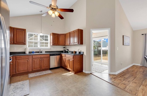Surfside Beach House | Family retreat near Surfside Beach, Garden City, and Myrtle Beach Airport!