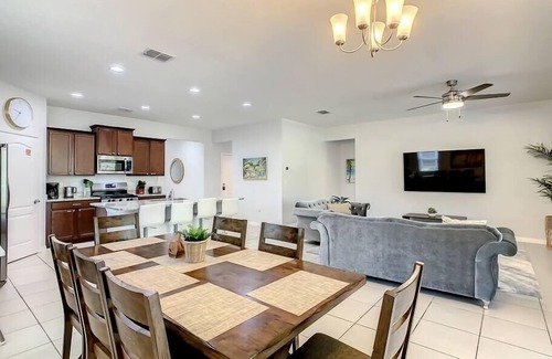 Sunridge Woods Villa | Family Retreat @ Resort with Private Pool, 6Bdrm