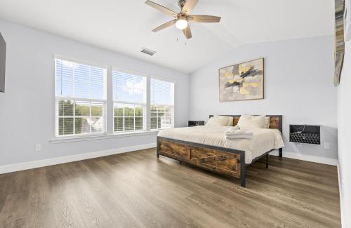 Charlotte Apartment | Family Retreat with Modern Comforts