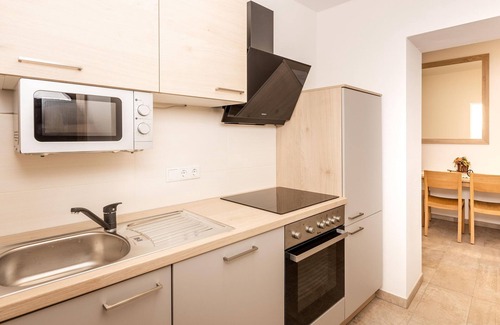 Sankt Martin House | Family room with balcony - Mentenwirt, Pension & Appartments