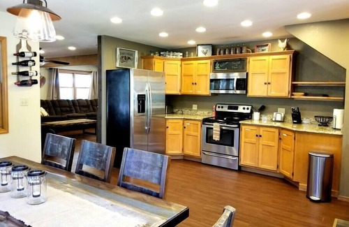 Whispering Pines House | Family Style Guest Home On the Creek in Payson, Arizona