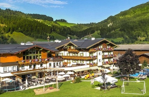 Radstadt Apartment | Family Suite Deluxe (80 m²) 4-6 - Hotel Taxerhof