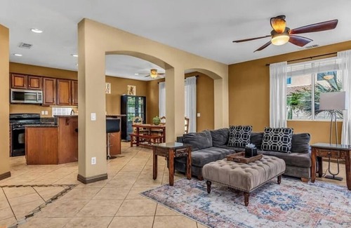 Coachella House | Family Vacation Home 1.8 miles from Coachella fest!