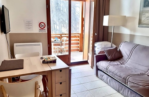 Valberg Hotel | Family vacations! 2 well-decorated units, free parking, near ESF Valberg
