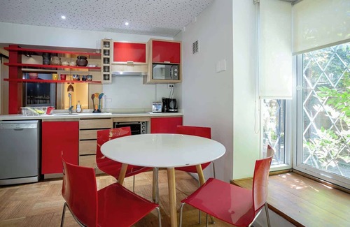 Providencia Apartment | FamilyTime Retreat: Chic 2BR Duplex with Pool in Providencia