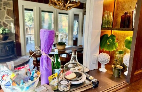 Los Alamos House | Famous St Joe's Heritage House of Los Alamos