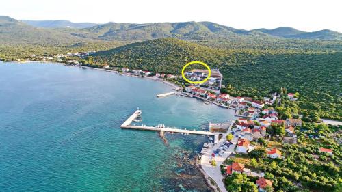 Drace Apartment | Fancy Apartments Kula - One-Bedroom Apartment with Terrace/Ground Floor