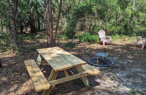 Chiefland RV Rental | Fanning and Manatee Springs Exclusive Primitive Campground