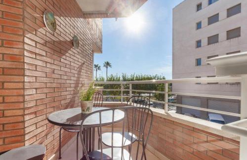 Pineda de Mar Apartment | Fantástico apartamento en la playa. A/A y vistas