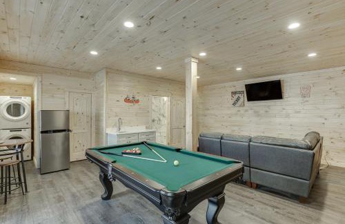 Helen House | Fantastic Family Cabin w Firepit