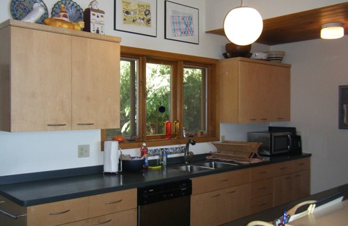 Sturgeon Bay House | Fantastic Family Lake House on Sand Beach