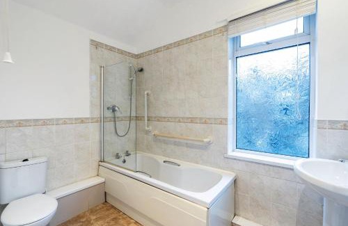 Hull Apartment | Fantastic House with Garden