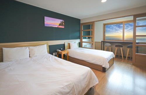 Aewol Hotel | Fantastic Ocean View Sydney Hotel