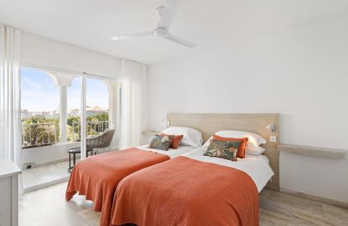 Puerto Banus Apartment | Fantastic PH near Hard Rock walk to beach RDR479