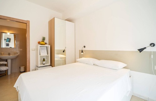 Strongoli Apartment | Fantastic Suite a few steps from the Sea