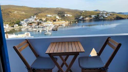 Loutra Hotel | Fantastic View Studios Kythnos