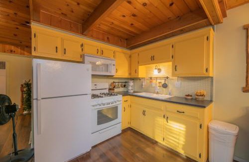 Sugarloaf House | Far Enough Cabin - Chalet style cabin, walking distance to the trails! Foosball table!