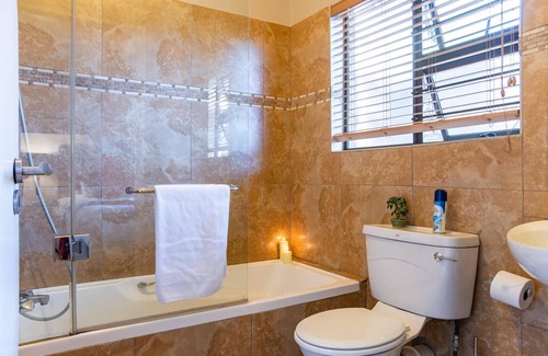 Westville Bed & Breakfast | Faraway Lodge B&B