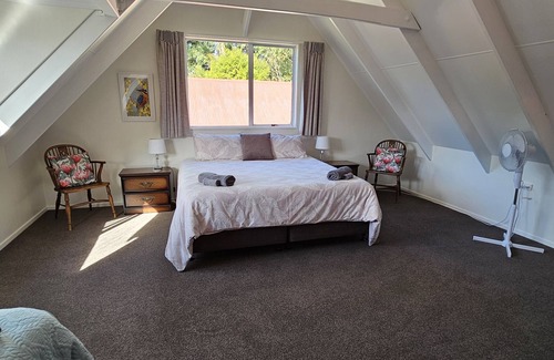 Pakawau Other | Farm house with sea views & native bush, fishing, kayaking, bird lovers haven.