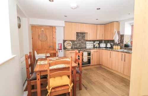 Allerston Cottage | Farm Yard Cottage