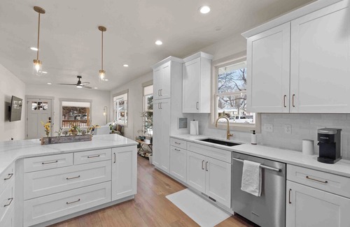 Loveland House | Farmhouse in Downtown Loveland with Hot Tub