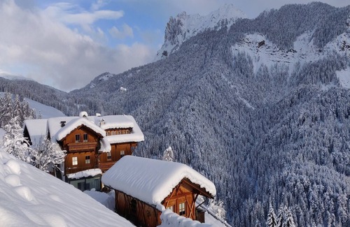 Funes Apartment | Farmhouse in Funes Valley with Dolomite Views