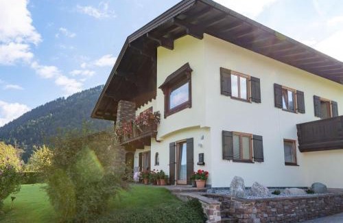 Itter Apartment | Farmhouse in Itter near Ski Slopes