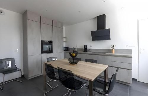 Laigne-en-Belin Apartment | Farmhouse in Laigné near Le Mans Circuit