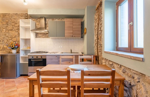 Gallicano Other | Farmhouse 'Marianna' with Mountain View, Shared Pool and Wi-Fi