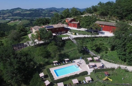 Acqualagna Apartment | Farmhouse with pool immersed in a natural setting of the Montefeltro - 1 -