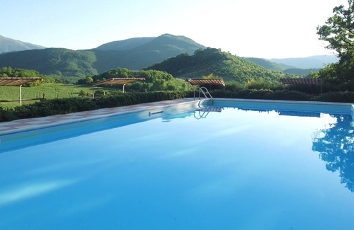 Acqualagna Apartment | Farmhouse with pool immersed in a natural setting of the Montefeltro - 6 -