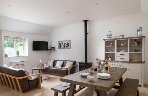 Garsdon House | Farmyard Cottage
