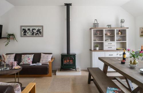 Garsdon House | Farmyard Cottage