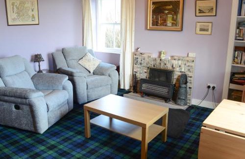 Helmsdale House | Farr