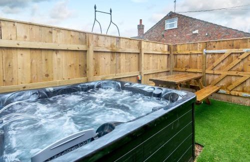 Arnold House | Farriers Lodge