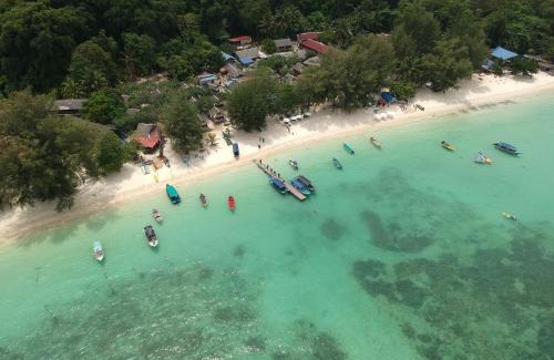 Pulau Perhentian Besar Hotel | Fauna Beach Chalet Pulau Perhentian