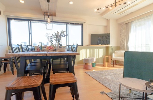 Nakano Apartment | Feel rich / Room 801 / Spacious 3LDK, 12 people / 5 minutes from the station / In front of the family restaurant / 5 minutes at the convenience store / Wi-Fi available