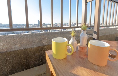 Nakano Apartment | Feel rich / Room 801 / Spacious 3LDK, 12 people / 5 minutes from the station / In front of the family restaurant / 5 minutes at the convenience store / Wi-Fi available