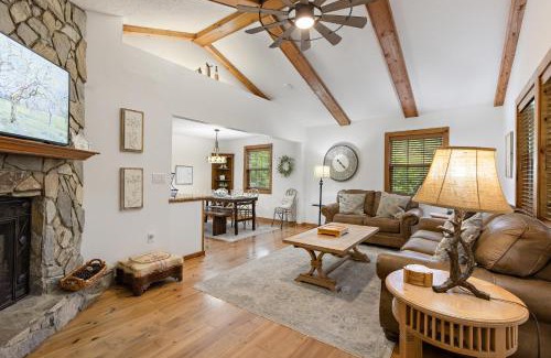 Blowing Rock House | Fehrway to Heaven