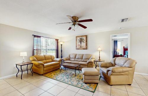 Port Charlotte House | Feliz Palmas