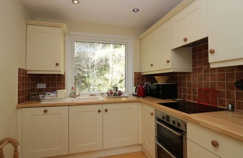 Chapel Stile Cottage | FELLSIDE VIEW, pet friendly, with a garden in Chapel Stile