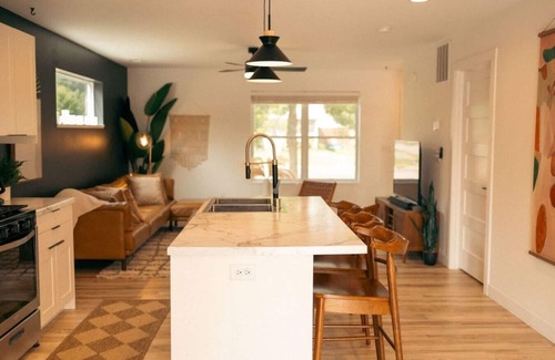 Duluth House | Fenced in backyard, family and pet friendly!