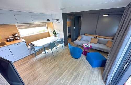 Neunburg vorm Wald House | Feriendorf Seeblick Chalet with sauna.