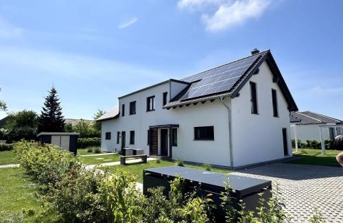 Krummin Apartment | Ferienhäuser Ankerplatz 1 und 2 Usedom mit Sauna, Kamin und Garten