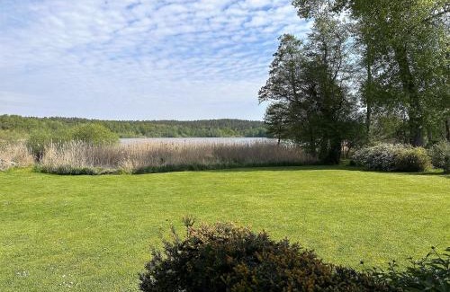 Krakow am See House | Ferienhaus am See auf großem Grundstück, Kaminofen