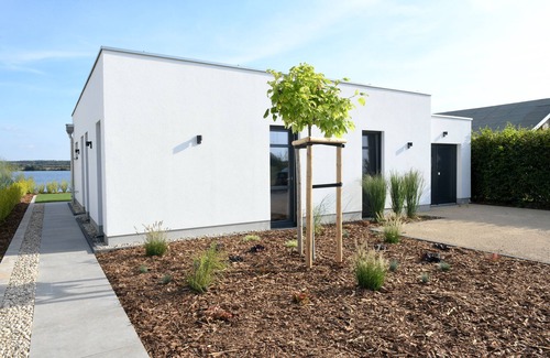 Lobnitz House | Ferienhaus für bis zu 6 Personen auf Seegrundstück mit Privatstrand