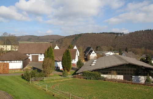 Plettenberg Apartment | Ferienhaus Hofblick (Beisenkamp 7), 75qm mit 2 Schlafzimmer für max. 4 Personen